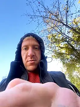 Snapshot of bentoverblonde chatting on October 22, 2025, 7:57 pm bentoverblonde online show from October 22, 2025, 7:57 pm