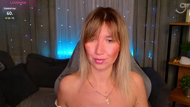 MilaBott online show from April 30, 2026, 8:57 pm