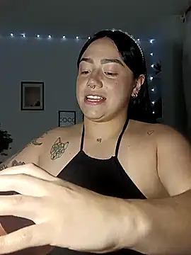 Snapshot of helena_smith chatting on March 11, 2025, 5:27 am helena smith online show from March 11, 2025, 5:27 am