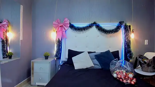 Clarigil online show from December 1, 2025, 9:20 pm