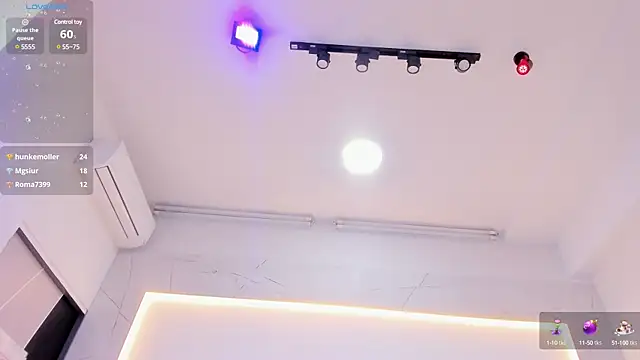 Snapshot of GabrielaLugo chatting on January 28, 2025, 6:49 pm GabrielaLugo online show from January 28, 2025, 6:49 pm