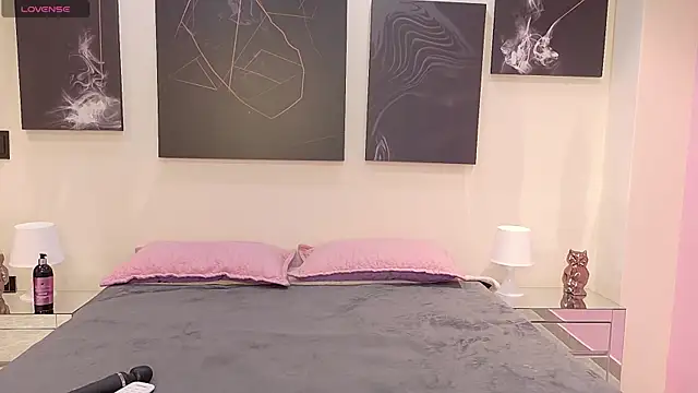 GabrielaLugo online show from July 6, 2026, 3:03 pm