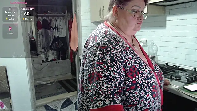 Goddess57 online show from June 14, 2026, 6:32 pm
