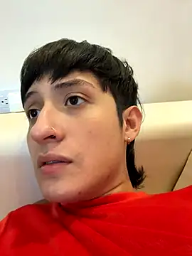 Snapshot of HotStar_yes chatting on September 18, 2025, 3:30 am HotStar yes online show from September 18, 2025, 3:30 am