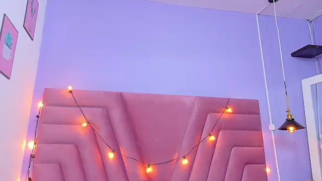 Snapshot of Beautifulskinny18 chatting on November 18, 2025, 7:51 pm Beautifulskinny18 online show from November 18, 2025, 7:51 pm