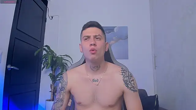 Yeiko Romero  online show from November 12, 2025, 11:36 pm