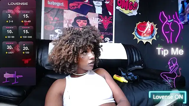 Snapshot of TIFFANYYSTAR chatting on March 1, 2025, 8:10 pm TIFFANYYSTAR online show from March 1, 2025, 8:10 pm