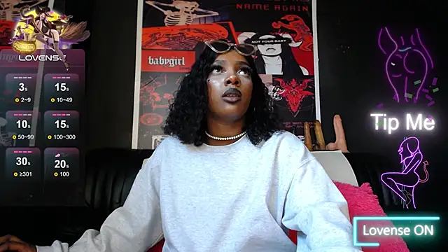 Snapshot of TIFFANYYSTAR chatting on March 11, 2025, 1:56 pm TIFFANYYSTAR online show from March 11, 2025, 1:56 pm