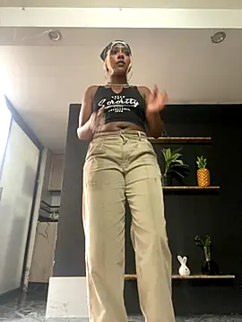 Snapshot of TIFFANYYSTAR chatting on September 30, 2025, 2:44 pm TIFFANYYSTAR online show from September 30, 2025, 2:44 pm