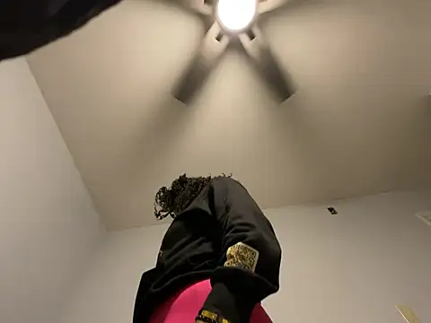 wynterheat online show from March 3, 2025, 5:42 am