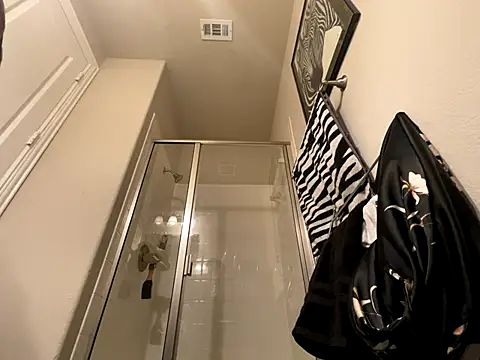 wynterheat online show from December 15, 2025, 4:00 pm