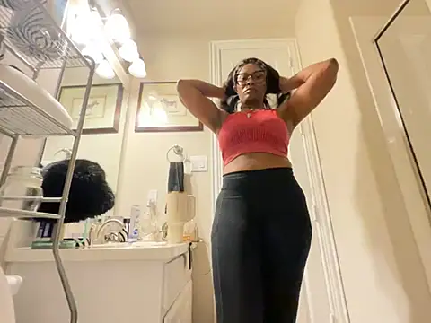 Snapshot of wynterheat chatting on June 5, 2026, 9:04 am wynterheat online show from June 5, 2026, 9:04 am