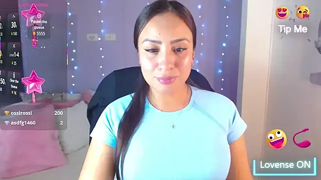 Snapshot of Paulina_627 chatting on November 6, 2025, 2:40 pm Paulina 627 online show from November 6, 2025, 2:40 pm