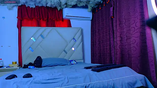 Rich boy01 online show from June 4, 2026, 5:08 pm