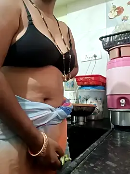 Snapshot of PUNAM_BABY1 chatting on December 26, 2024, 2:44 am PUNAM BABY1 online show from December 26, 2024, 2:44 am