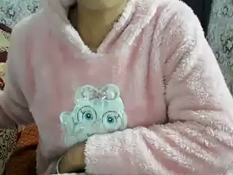 Snapshot of aarjulove chatting on January 3, 2025, 4:16 pm aarjulove online show from January 3, 2025, 4:16 pm