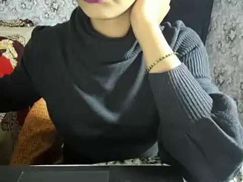 Snapshot of aarjulove chatting on January 5, 2025, 2:08 pm aarjulove online show from January 5, 2025, 2:08 pm