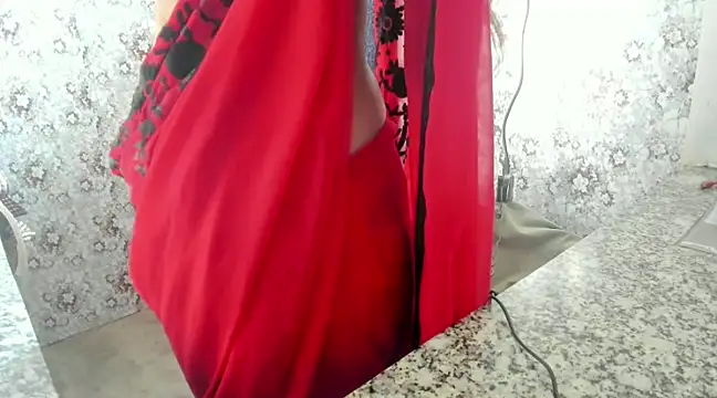 Snapshot of aarjulove chatting on January 27, 2025, 8:29 am aarjulove online show from January 27, 2025, 8:29 am