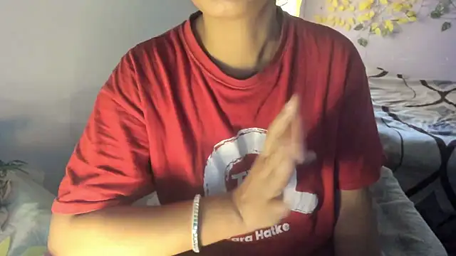 Snapshot of aarjulove chatting on June 2, 2026, 4:25 am aarjulove online show from June 2, 2026, 4:25 am