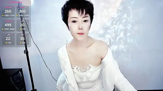 9ering-Er online show from October 27, 2025, 9:52 pm