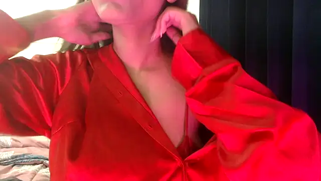 Snapshot of chhui_mui chatting on October 6, 2025, 9:40 am chhui mui online show from October 6, 2025, 9:40 am