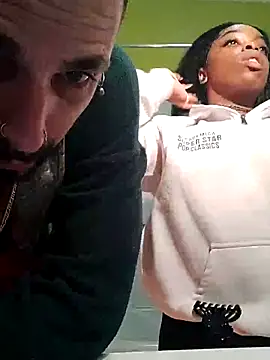 Snapshot of Casaltesudex chatting on March 7, 2025, 10:21 pm Casaltesudex online show from March 7, 2025, 10:21 pm