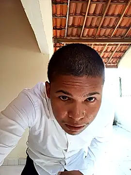 RayRay000000000 online show from April 24, 2026, 1:35 pm