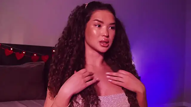 Denise Garciia online show from February 12, 2025, 2:10 pm