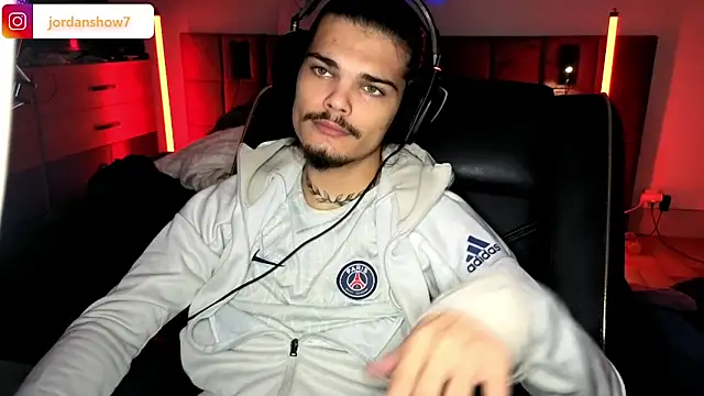 JordanShow online show from October 1, 2025, 2:34 pm