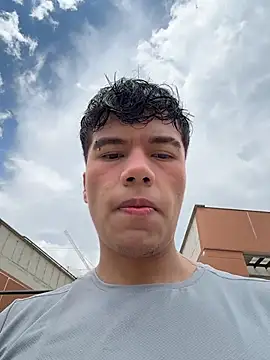 Snapshot of Logan_smith1 chatting on November 1, 2025, 5:59 pm Logan smith1 online show from November 1, 2025, 5:59 pm