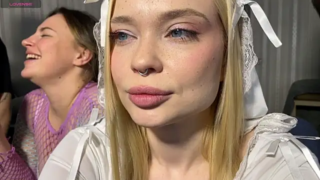 dollfromvenus online show from February 15, 2026, 11:23 pm