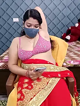 Snapshot of Cute-Raashii chatting on January 16, 2025, 5:23 pm Cute-Raashii online show from January 16, 2025, 5:23 pm