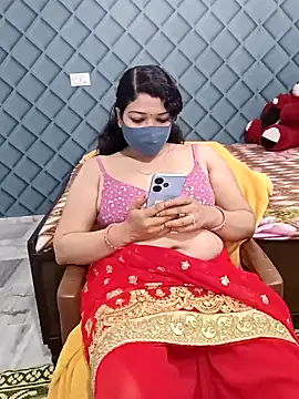 Snapshot of Cute-Raashii chatting on January 16, 2025, 11:37 pm Cute-Raashii online show from January 16, 2025, 11:37 pm