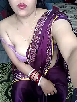 Snapshot of Cute-Raashii chatting on February 8, 2025, 9:46 pm Cute-Raashii online show from February 8, 2025, 9:46 pm