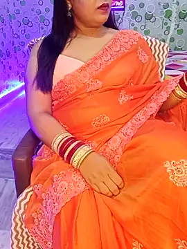 Snapshot of Cute-Raashii chatting on October 6, 2025, 1:36 am Cute-Raashii online show from October 6, 2025, 1:36 am