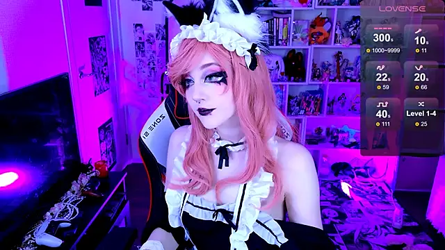 Aki  Ra online show from May 3, 2026, 7:20 pm