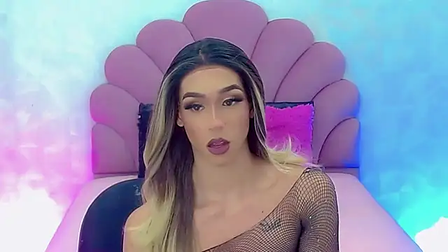 Snapshot of briana_sex32 chatting on January 18, 2025, 10:39 am briana sex32 online show from January 18, 2025, 10:39 am