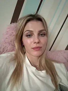 Snapshot of Liya_my chatting on May 8, 2026, 5:18 pm Liya my online show from May 8, 2026, 5:18 pm