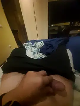 tiscopofortezozza online show from October 5, 2025, 3:05 am