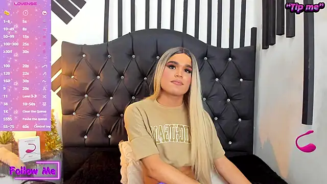 Snapshot of AllisonsweetZ chatting on December 29, 2024, 7:53 pm AllisonsweetZ online show from December 29, 2024, 7:53 pm