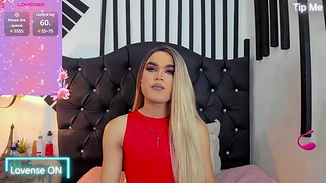 Snapshot of AllisonsweetZ chatting on March 2, 2025, 8:18 pm AllisonsweetZ online show from March 2, 2025, 8:18 pm