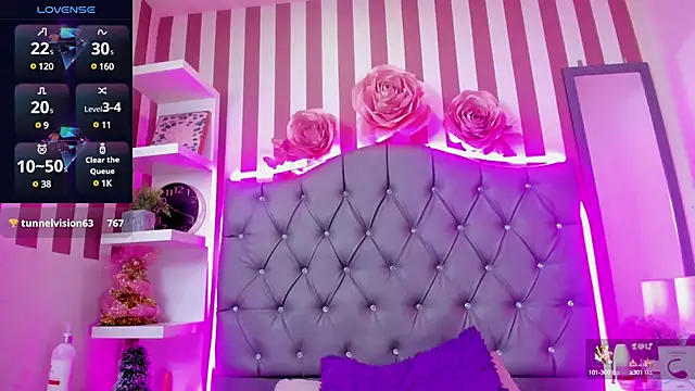 Snapshot of AllisonsweetZ chatting on March 9, 2025, 7:26 pm AllisonsweetZ online show from March 9, 2025, 7:26 pm