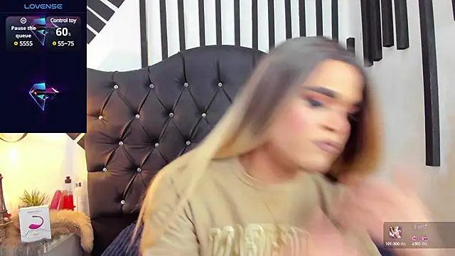 Snapshot of AllisonsweetZ chatting on March 15, 2025, 7:38 pm AllisonsweetZ online show from March 15, 2025, 7:38 pm