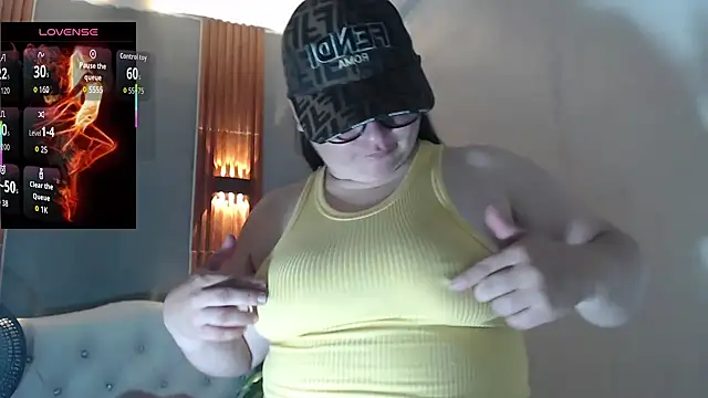 Snapshot of katty_femdom chatting on November 6, 2025, 1:34 pm katty femdom online show from November 6, 2025, 1:34 pm