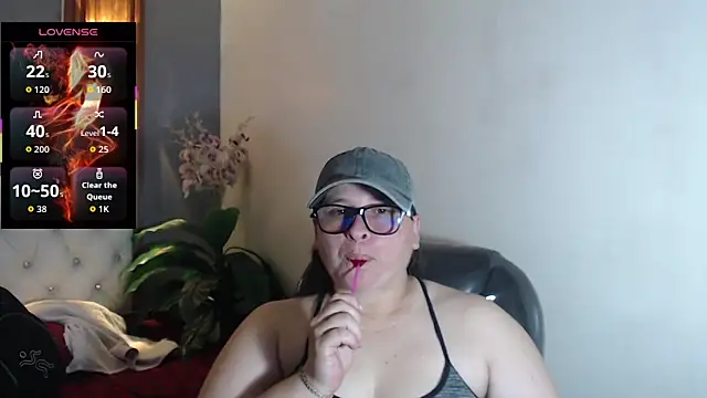 Snapshot of katty_femdom chatting on November 11, 2025, 1:11 pm katty femdom online show from November 11, 2025, 1:11 pm