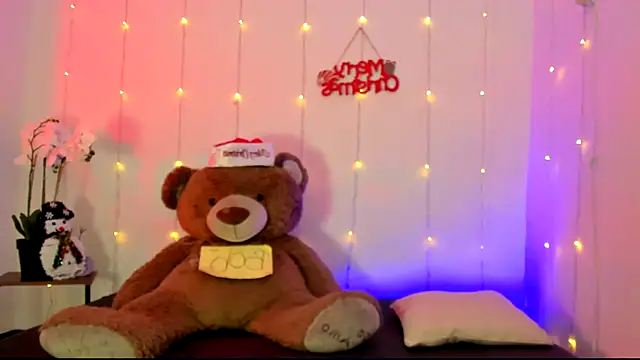 Snapshot of kendal_scott1 chatting on December 16, 2024, 10:24 pm kendal scott1 online show from December 16, 2024, 10:24 pm