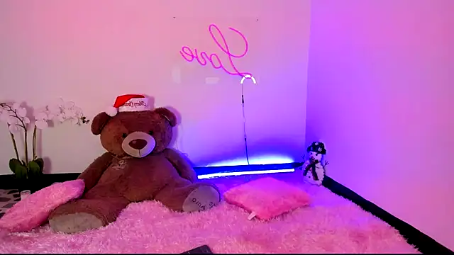 Snapshot of kendal_scott1 chatting on December 21, 2024, 7:16 pm kendal scott1 online show from December 21, 2024, 7:16 pm