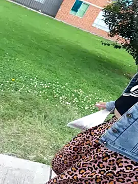 sophie banger online show from October 30, 2025, 7:36 pm