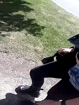 sophie banger online show from November 12, 2025, 4:29 pm