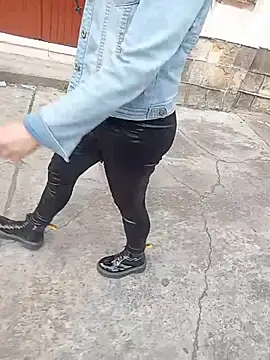 sophie banger online show from February 19, 2026, 8:05 pm